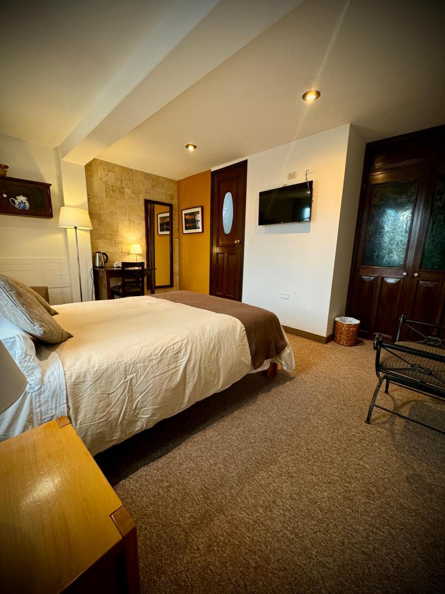 Hotel Churup ワラス エクステリア 写真